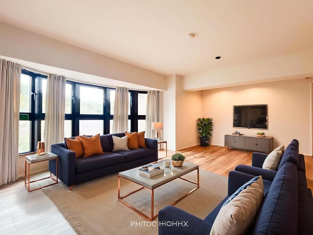 Fully Renovated 5LDK Corner Unit with Great Views - Photo 1
