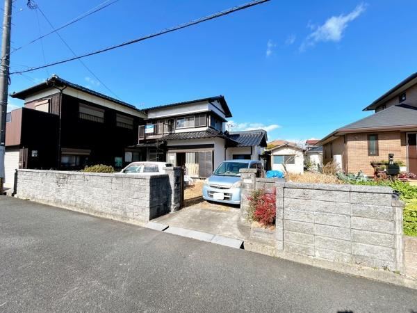 Renovated Home Ready for Move-In in Yukuhashi - Photo 1
