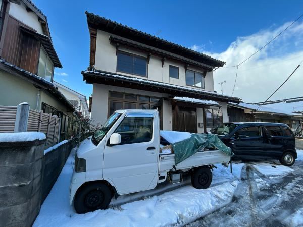 6LDK House Near Hakurocho Station, Yonago - Photo 1