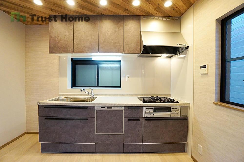 Updated 3LDK House in Higashiyodogawa - Photo 1