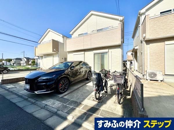 Spacious 4LDK Home with Ample Parking in Kamishin-Arai - Photo 1