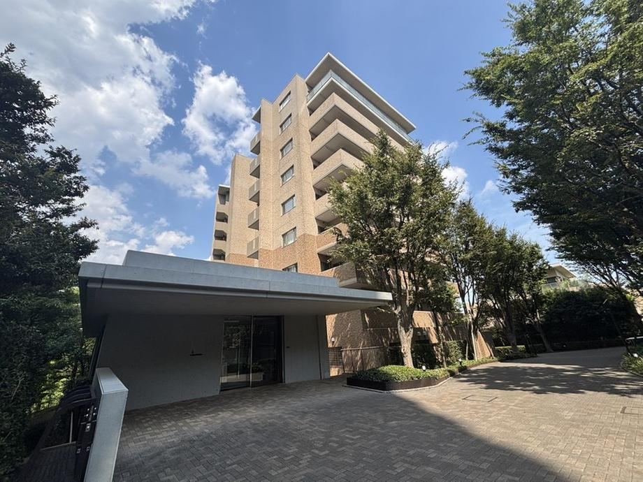 3LDK apartment in Setagaya Ward, Tokyo - Photo 1