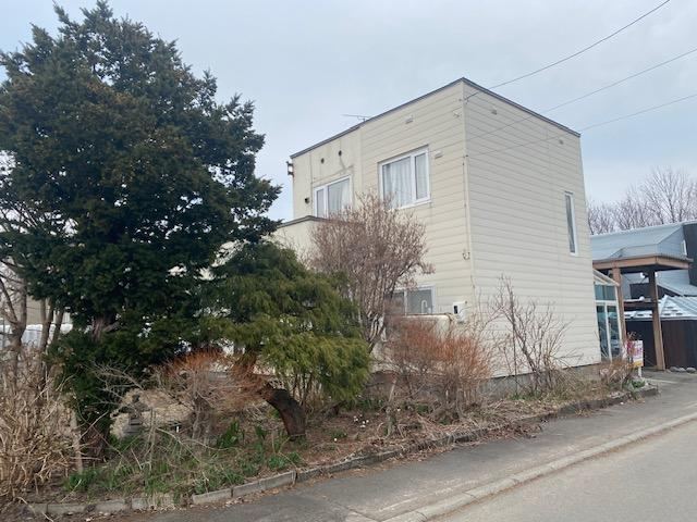 267 m² land in Kita Ward, Sapporo, Hokkaido - Photo 1