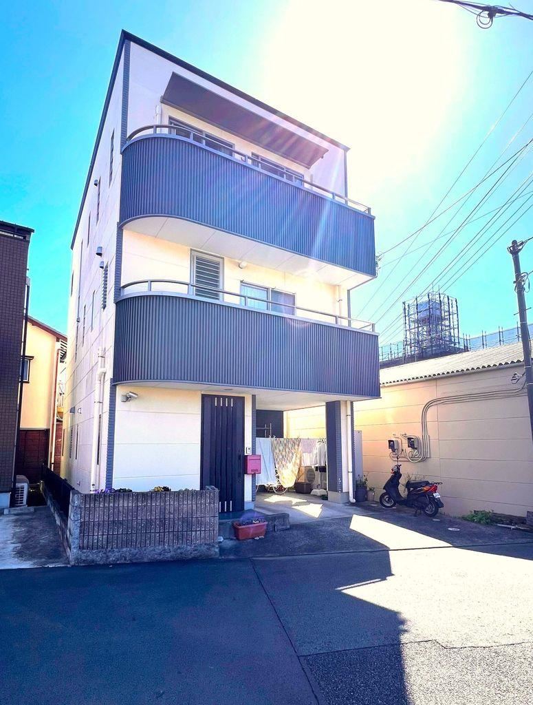 Convenient 3-Story All-Electric Home in Nagasaka - Photo 1