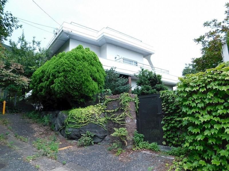 Luxurious 8SLDK Detached House with Scenic Views in Kokura Minami - Photo 1