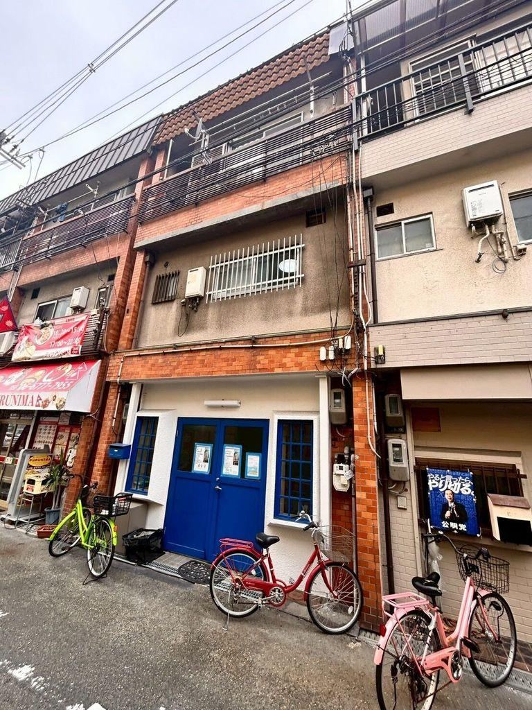 Spacious 3K House Near Hirano Station - Photo 1