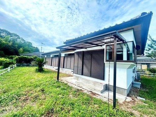 Renovated 3LDK Detached House Near the Sea in Misakimachi - Photo 1