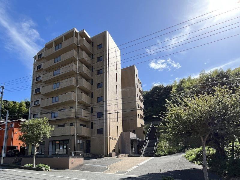 4LDK apartment in Shimonoseki, Yamaguchi - Photo 1