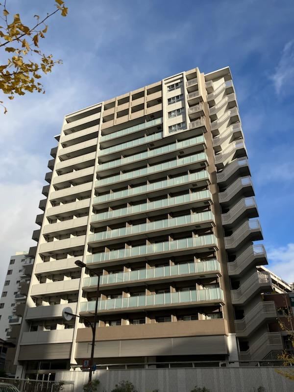 2LDK apartment in Chuo Ward, Kobe, Hyogo - Photo 1