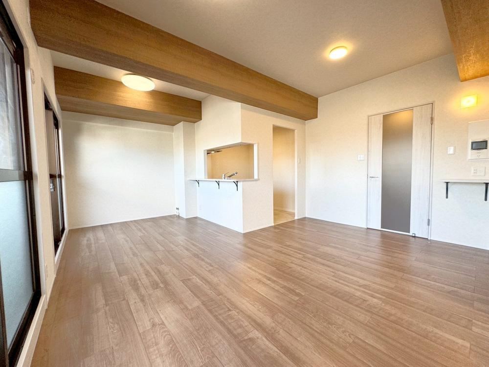 4LDK apartment in Minato Ward, Nagoya, Aichi - Photo 1