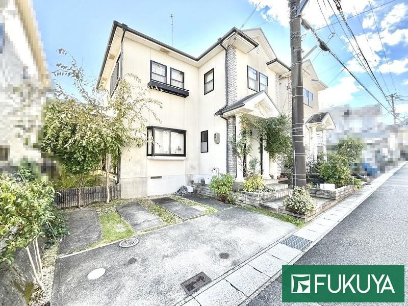 Well-Located 4LDK House in Otsu - Photo 1
