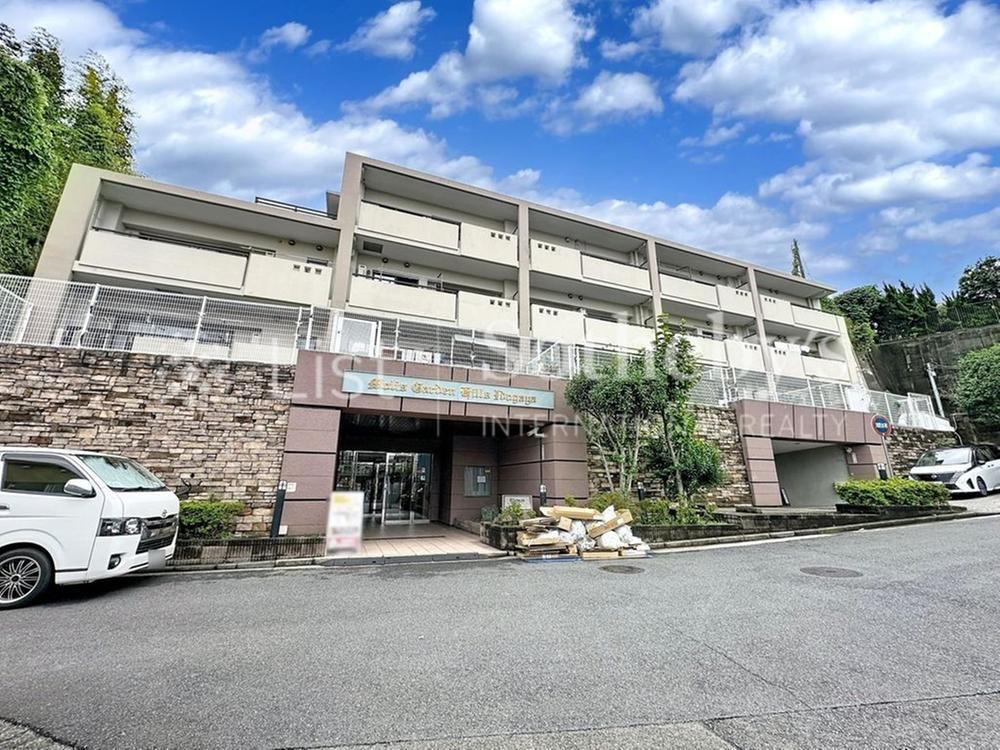 Smart Access 3LDK Apartment Near Idogaya Station - Photo 1