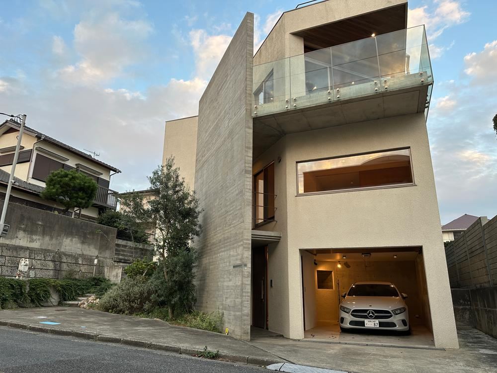 Ocean View Garage House in Shichirigahama - Photo 1