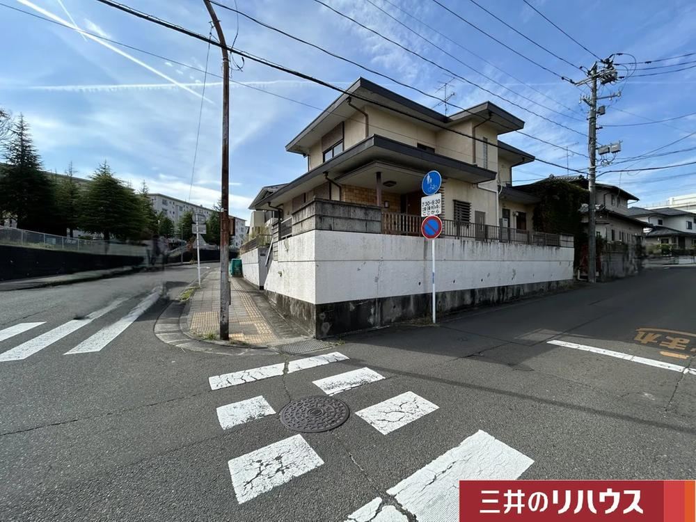 Generous Land in Tsurugaya - Photo 1