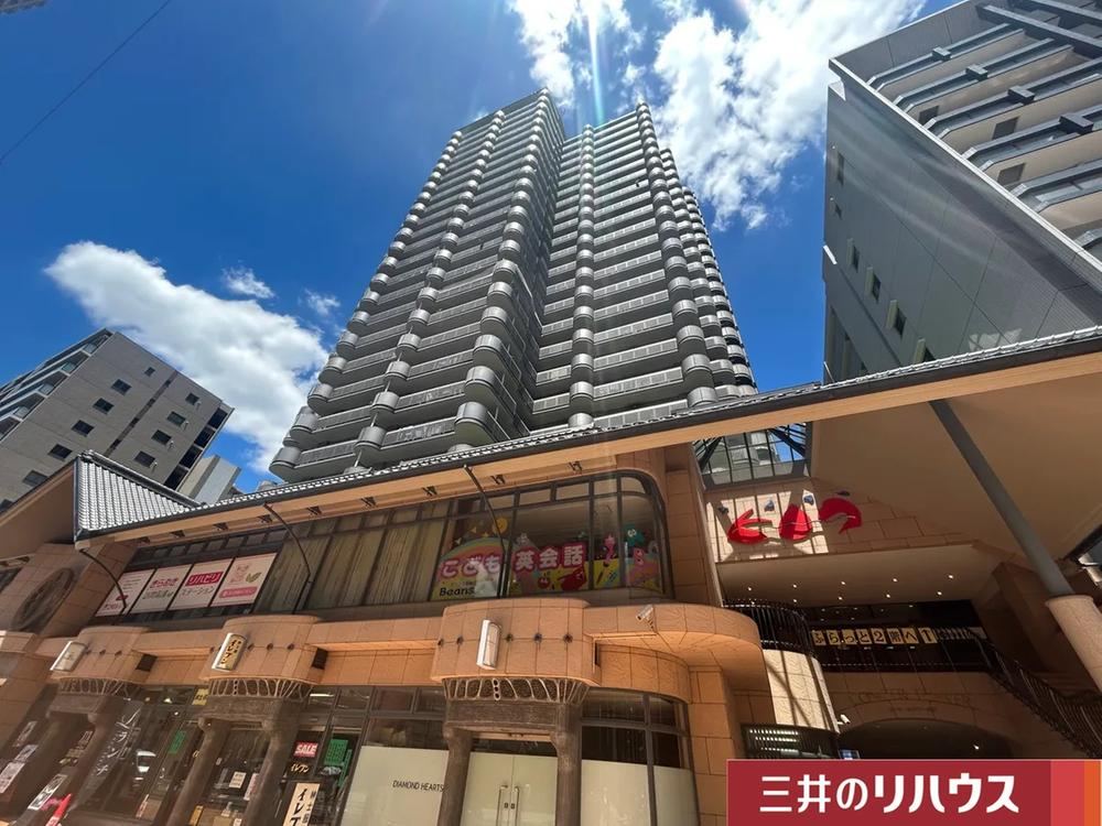 Cozy 2LDK Apartment in Kotetsu Town - Photo 1