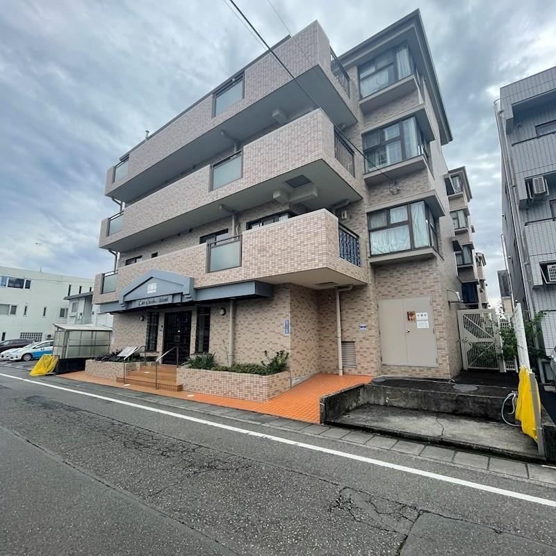 3LDK apartment in Aoi Ward, Shizuoka - Photo 1