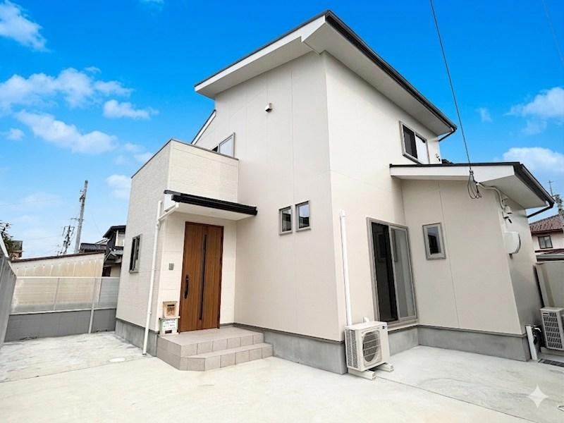 2LDK house in Matsuyama, Ehime - Photo 1