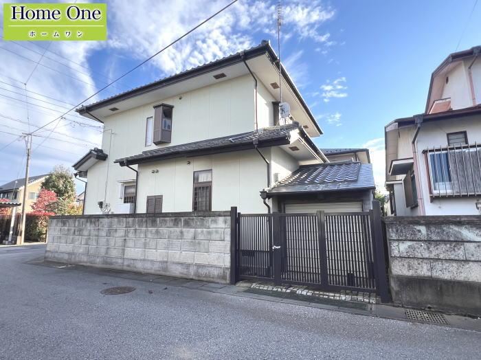 Spacious Home with Sunroom in Shimotsuke - Photo 1
