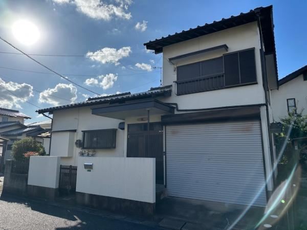 Charming 3LDK Home Near Kafuri Station - Photo 1