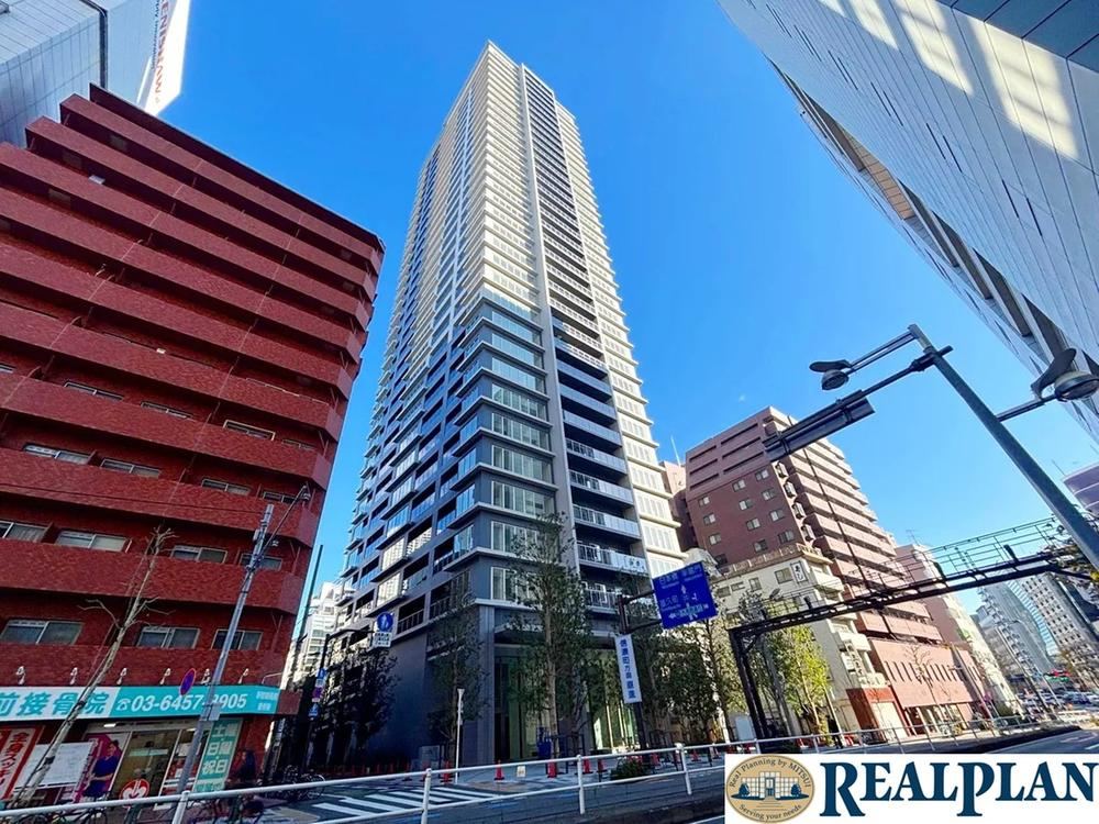 2LDK apartment in Shinjuku Ward, Tokyo - Photo 1