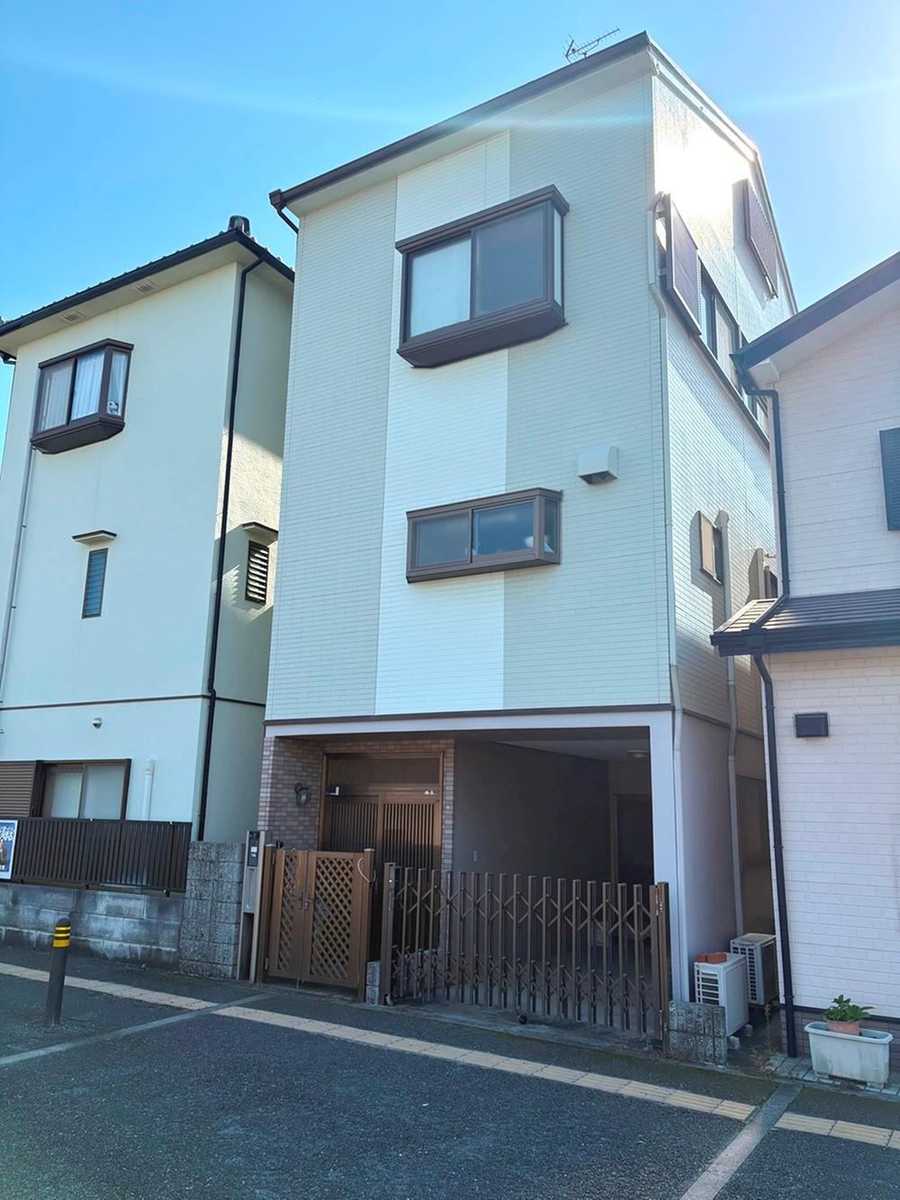 Spacious 6DK House in Kariya Minami-cho - Photo 1