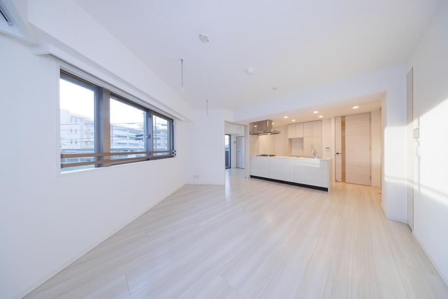 Newly Built 3LDK Apartment with Dual Line Access - Photo 1