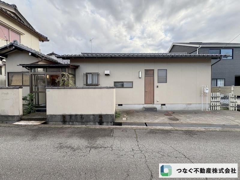5DK Detached House with Courtyard in Enkoji - Photo 1