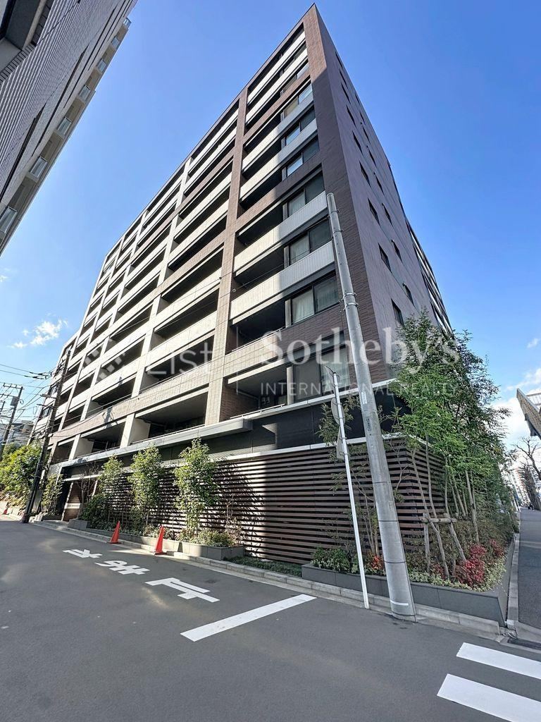 Newly Renovated 3LDK Apartment in Hanazaki-cho - Photo 1