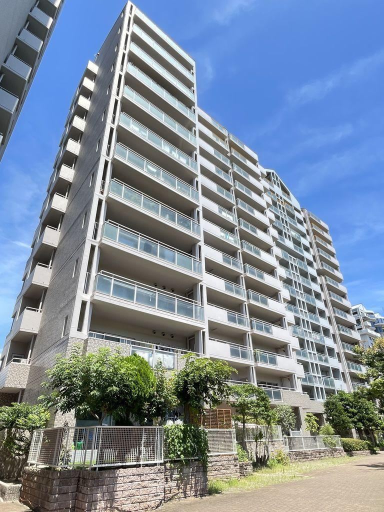 3LDK apartment in Higashinada Ward, Kobe, Hyogo - Photo 1