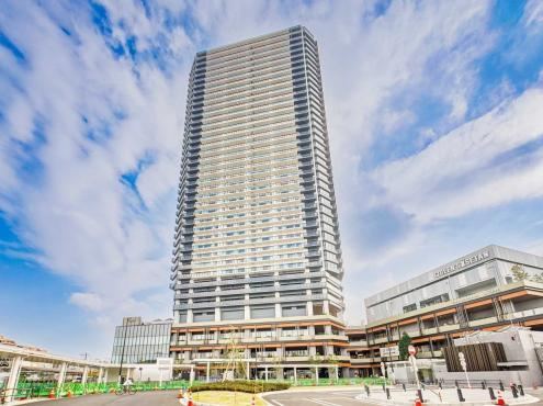 Luxurious Tower Apartment in Jujo - Photo 1