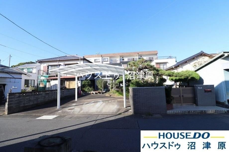 5LDK House with Garden and Quality Construction in Fujiyoshida - Photo 1