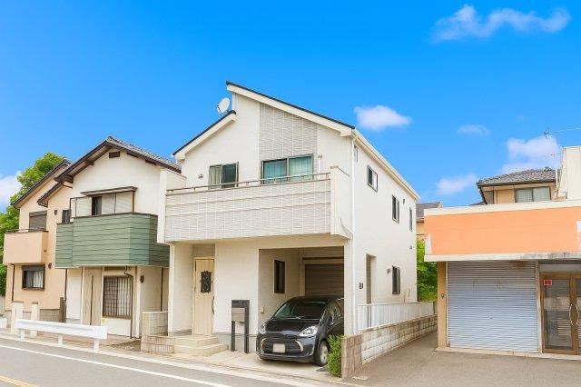 Modern 3LDK House with Solar Power in Fukuoka - Photo 1