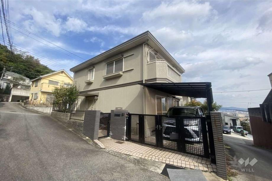 Spacious 5DK House with Open Layout - Photo 1