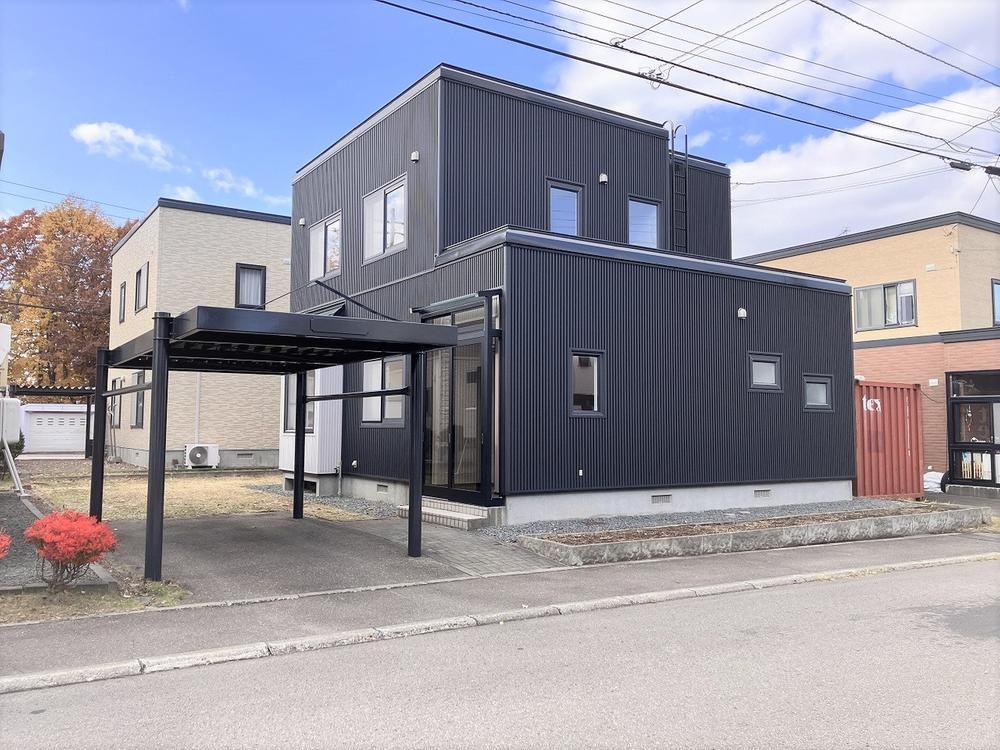 Renovated 4LDK Home Ready for Immediate Move-in in Ueno Horo - Photo 1