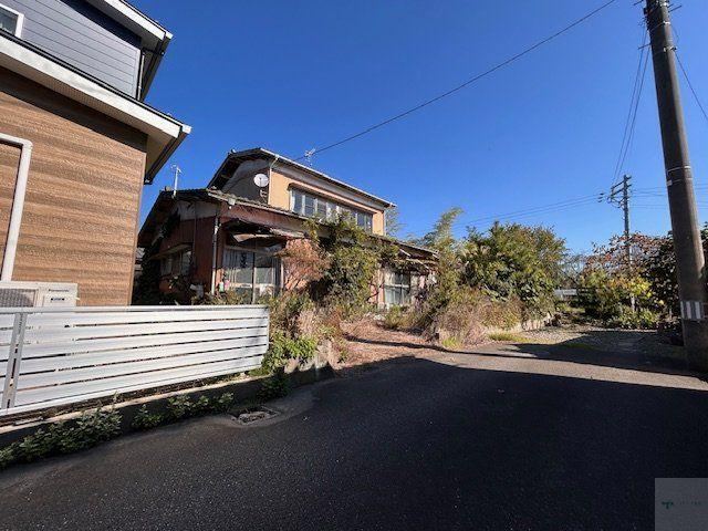 Scenic Land with Riverside View - Photo 1