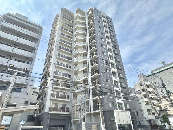 3LDK apartment in Naka Ward, Hiroshima - Photo 1