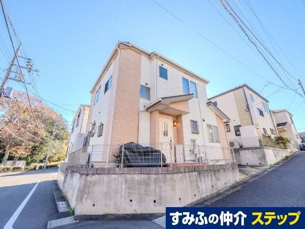 Sunny 3LDK Home with Parking in Chuo, Machida - Photo 1