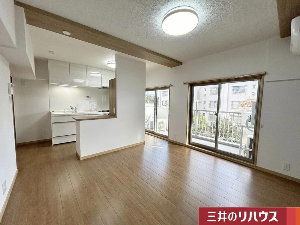 Charming 2LDK Apartment in Shioimidai - Photo 1