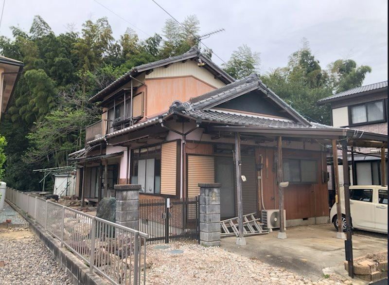 4LDK House with Ample Land in Hirano - Photo 1