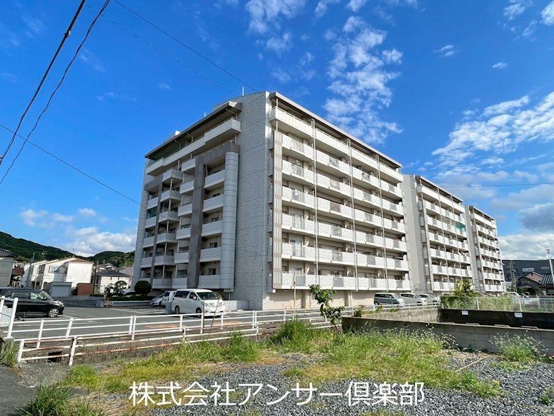 4LDK apartment in Wakamatsu Ward, Kitakyushu, Fukuoka - Photo 1