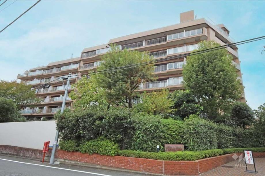Spacious 4LDK Apartment in Wada, Suginami - Photo 1