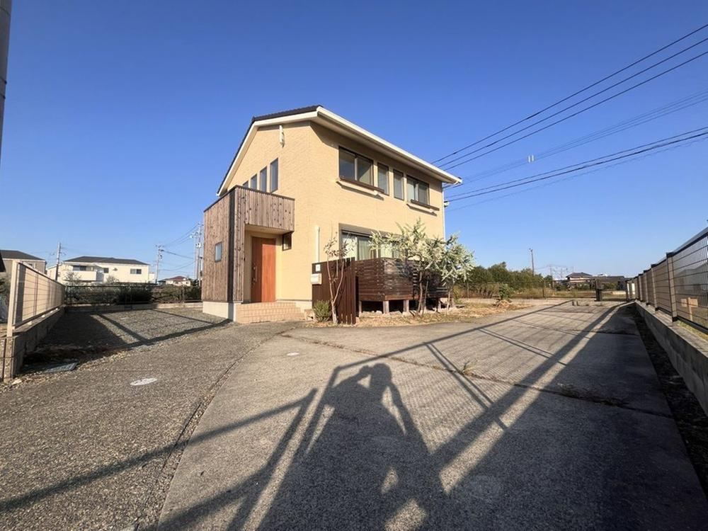 Spacious 4LDK Home with Garden in Goto - Photo 1