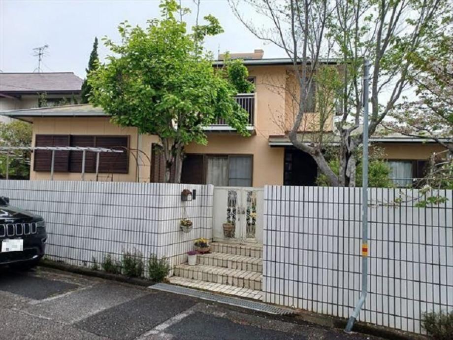 Spacious 6DK House with Corner Lot in Konan City - Photo 1