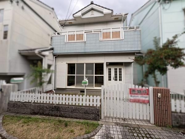 Renovated 3DK Home in Ozushima - Photo 1