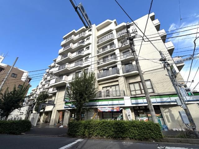 Convenient 4LDK Apartment Near Kashiwa Station - Photo 1