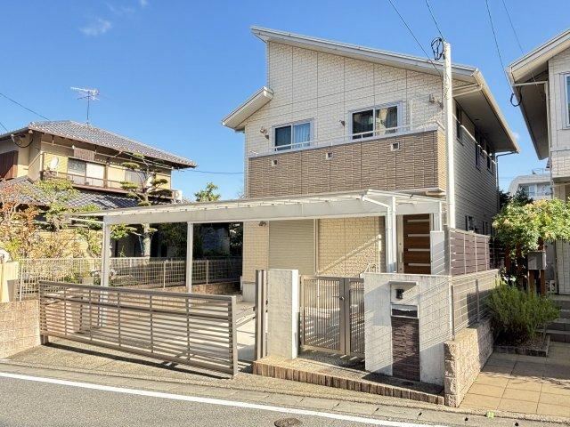 Stylish 4LDK+S House in Takamiya, Fukuoka - Photo 1