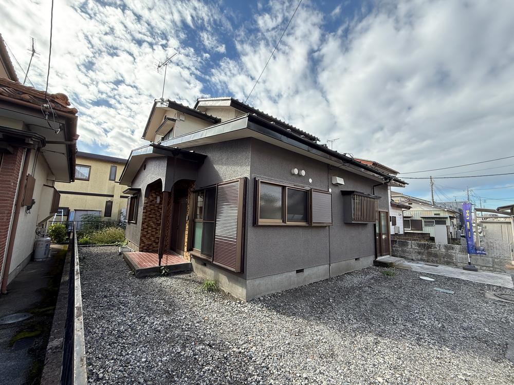 Fully Renovated Used Home with Comprehensive Upgrades in Utsunomiya - Photo 1