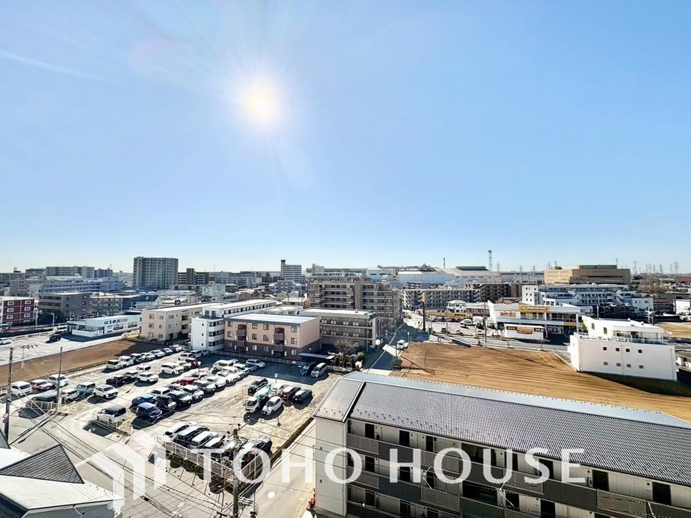Stylish 4LDK Apartment in Funabashi - Photo 1