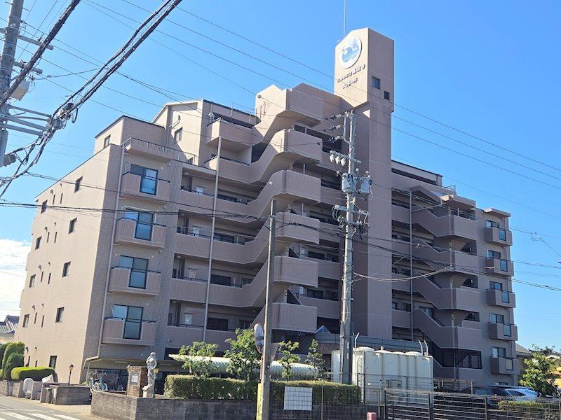 4LDK apartment in Ama, Aichi - Photo 1