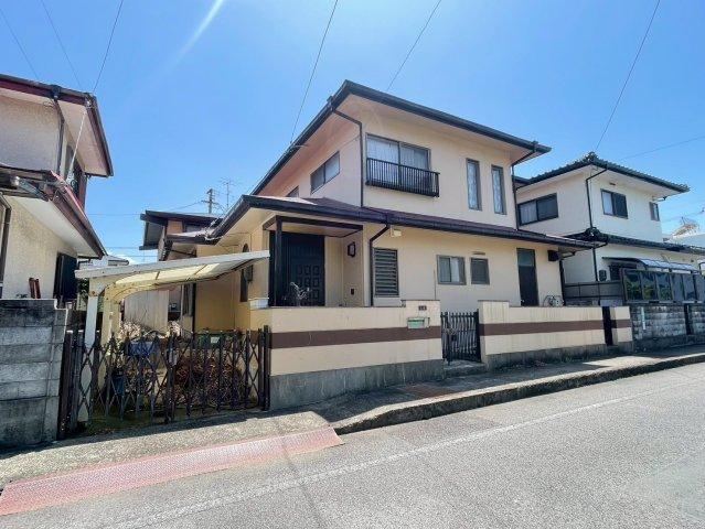 4LDK Home in Wake Town - Photo 1